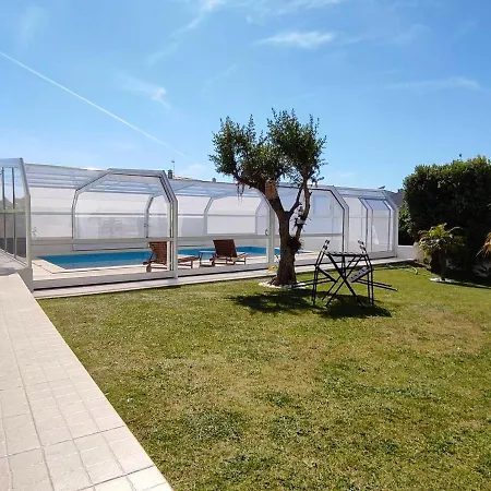 4 Bedrooms With Private Pool Sauna And Enclosed Garden At 1 Km Away From The Beach Villa