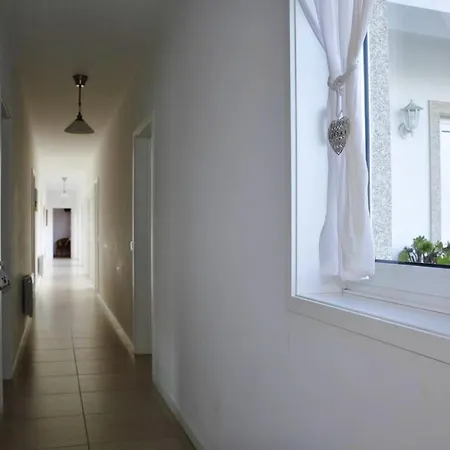 4 Bedrooms With Private Pool Sauna And Enclosed Garden At 1 Km Away From The Beach *