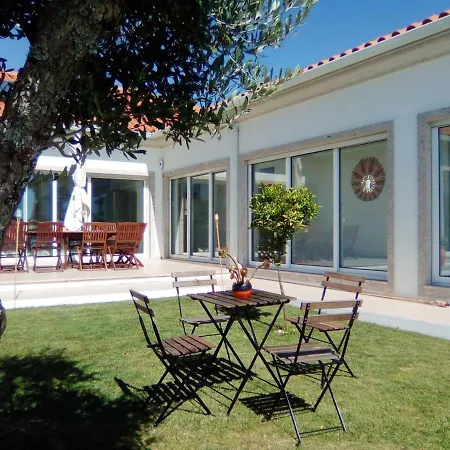 4 Bedrooms With Private Pool Sauna And Enclosed Garden At 1 Km Away From The Beach São Jacinto