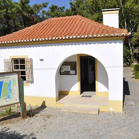 4 Bedrooms With Private Pool Sauna And Enclosed Garden At 1 Km Away From The Beach